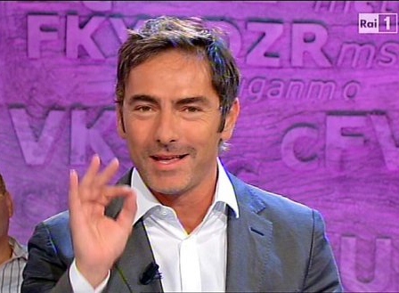 Marco Liorni Marco Liorni conduce La vita in diretta Foto