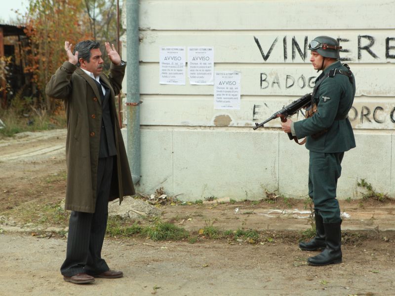 TV: BOSCHIERO DENUNCIA LA CENSURA DEL 'VIVA IL RE' NELLA FICTION SUL GENERALE DELLA ROVERE