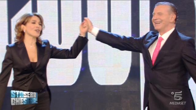 Foto Stasera che sera Aldo Busi tiene per mano Barbara D'urso