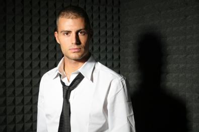 Foto Daniele Battaglia in studio di registrazione