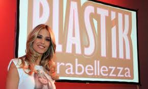 Elena-Santarelli-Plastik-ultrabellezza