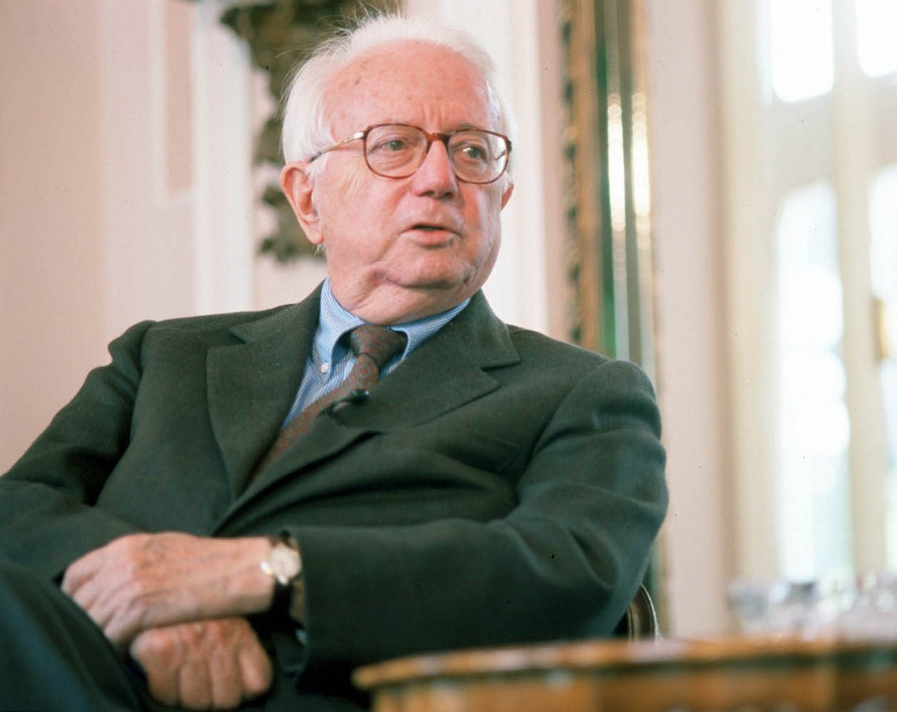 E nzo-Biagi-giornalista-intervista-current