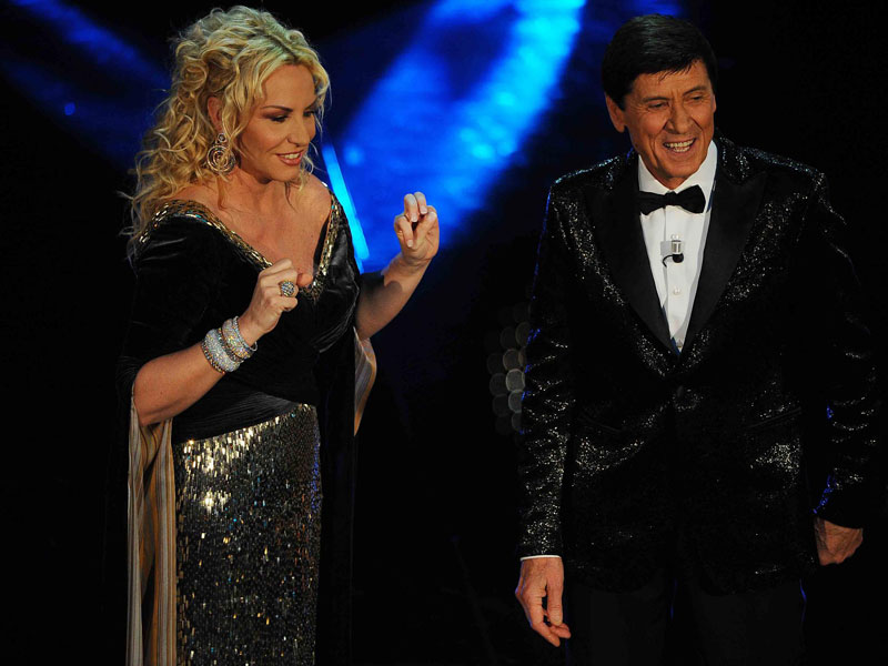 Antonella-Clerici-Gianni-Morandi-Festival-di-Sanremo