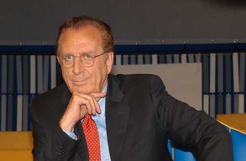 Il conduttore di Apprescindere Michele Mirabella