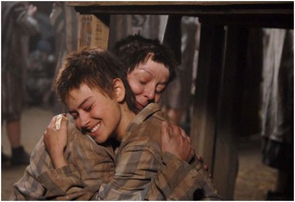 Una scena del film Mi ricordo Anna Frank