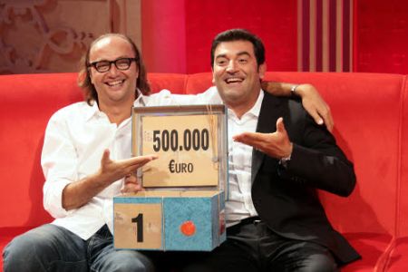 Affari tuoi nella foto Max Giusti Pasquale Romano