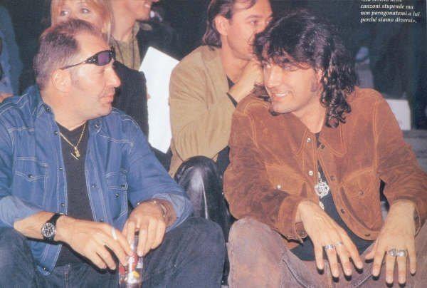 Una foto di Vasco Rossi con Ligabue