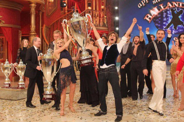 Finalissima Ballando con le stelle 8 vince Andres Gil