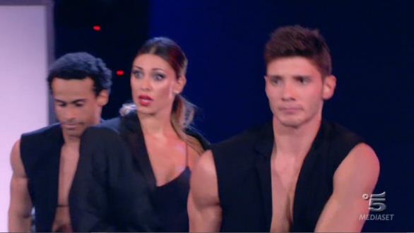 Foto di Belen Rodriguez e Stefano De Martino ad Amici 11