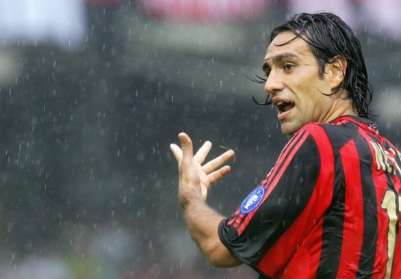 Nesta saluta il Milan