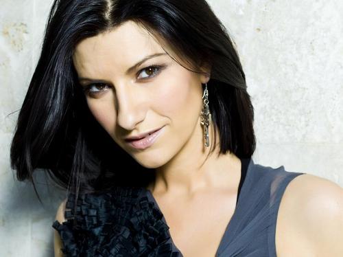 Laura Pausini, cantante