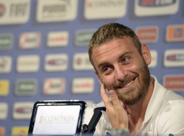 De Rossi in conferenza stampa su Gerrard e Balotelli