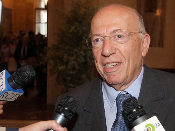 Confalonieri respinge le critiche a Mediaset