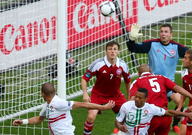 Foto di Pepe gol del Portogallo