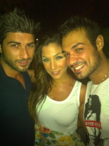 Leonardo Greco si diverte in discoteca con una ex tronista
