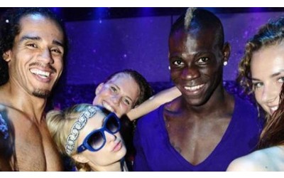incontro ad Ibiza per Balotelli e la Hilton