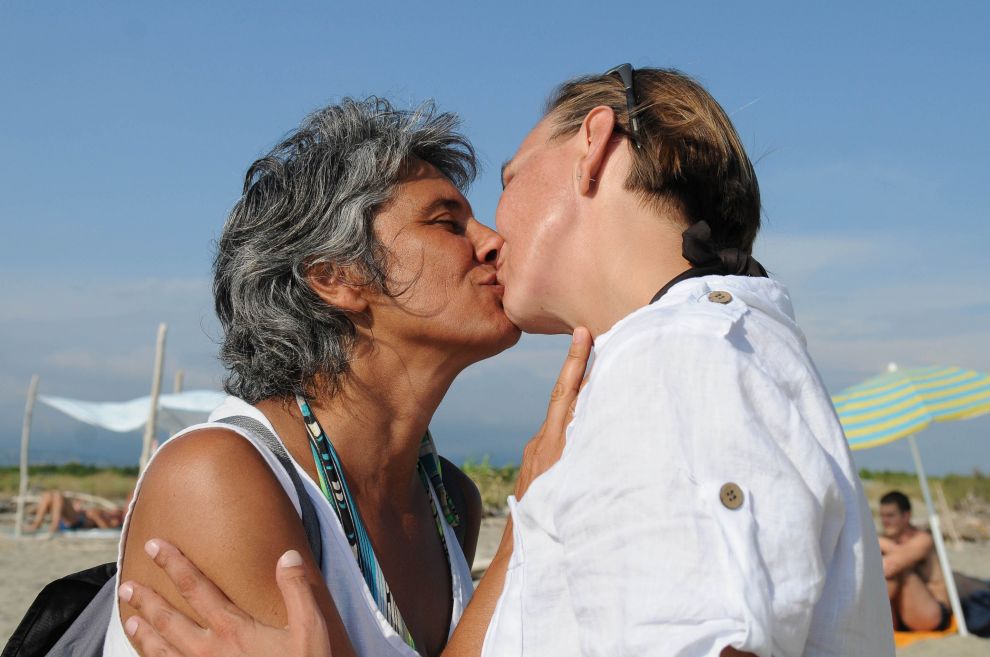 Paola Concia bacia la compagna
