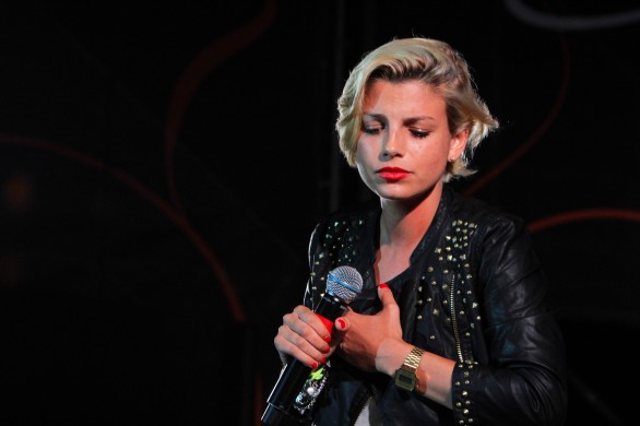 Foto di Emma Marrone esibizione live