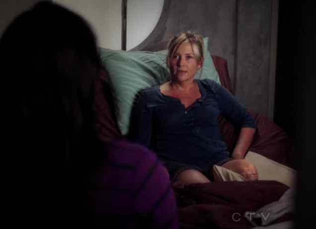 greys-anatomy-9-arizona-senza-una-gamba-foto