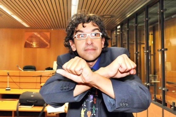 Paolini a difesa di Sara Tommasi
