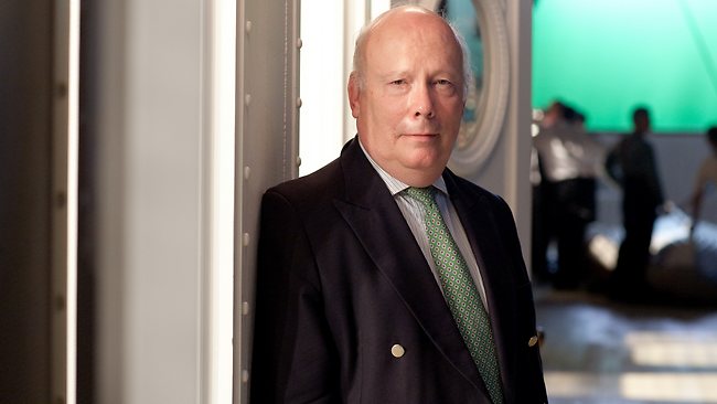 foto scenggiatore julian fellowes
