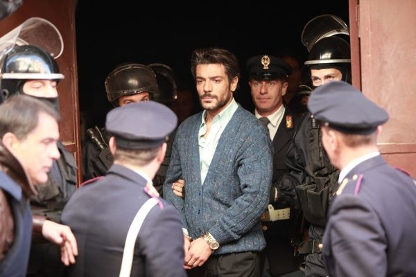 Il Clan Dei Camorristi Anticipazioni Prima Puntata