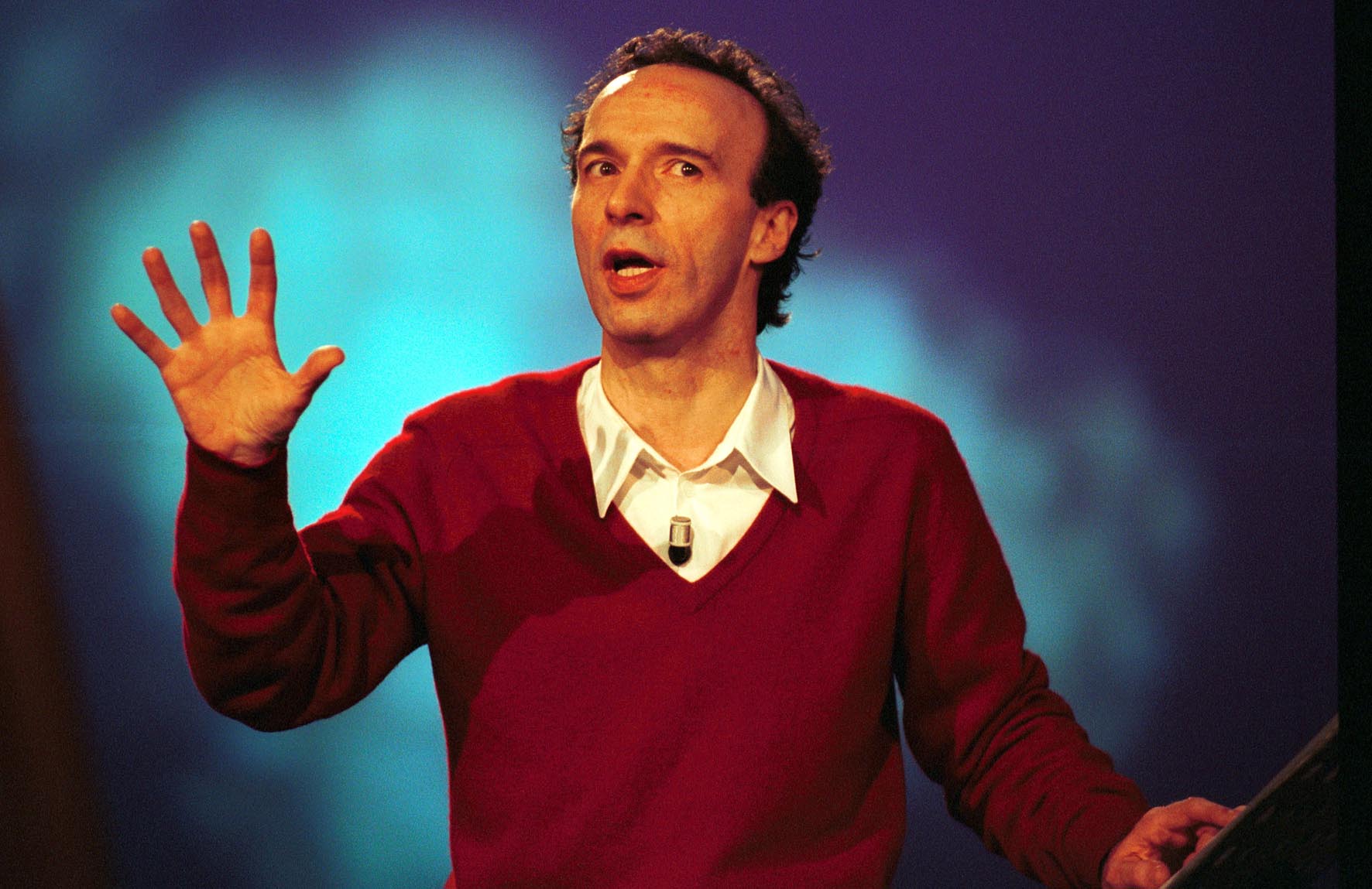 foto di roberto benigni