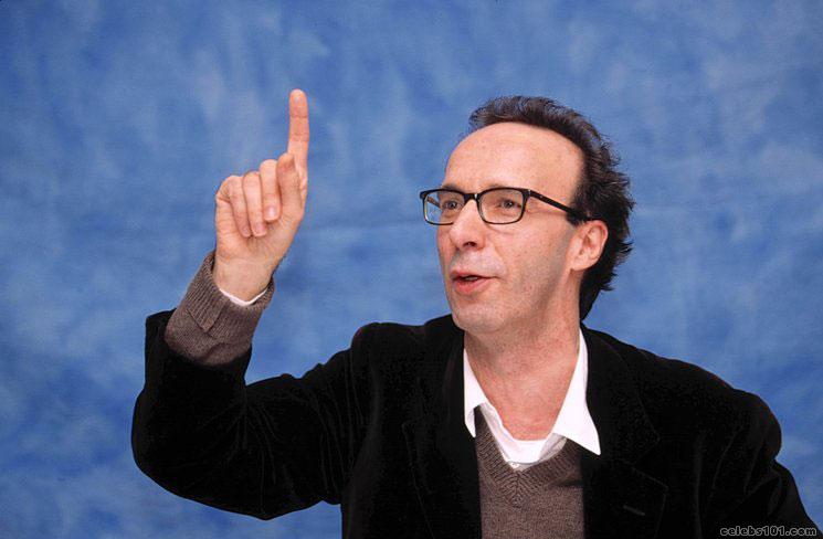 foto attore roberto benigni