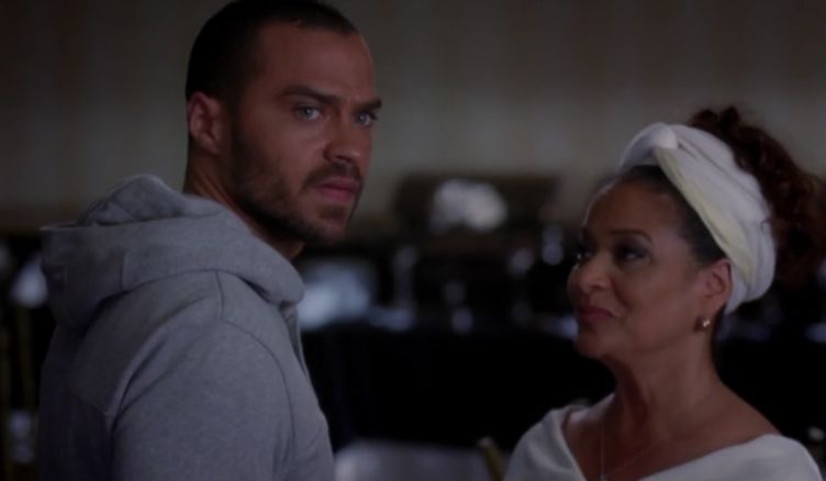 greys-anatomy-9x16-jackson-avery-direttore-seattle-grace-foto