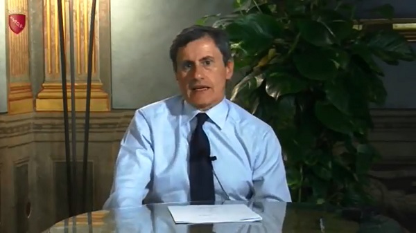 Il sindaco di Roma durante il video