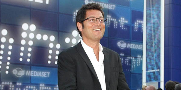 enrico papi mediaset