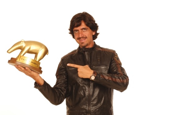 Striscia la Notizia premia la Pellegrini