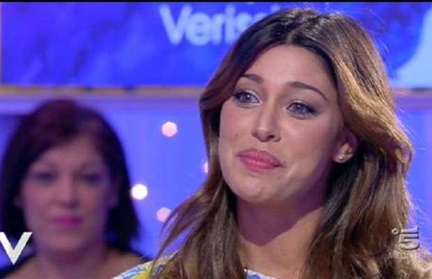 foto di belen rodriguez a verissimo