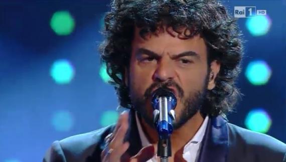 foto di francesco renga a sanremo 2014