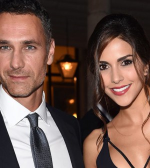 Raoul Bova e i consigli alla fidanzata per Sanremo, sarà in prima fila ...