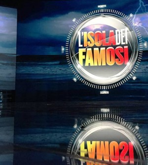 foto studio isola dei famosi
