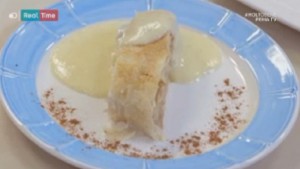 foto strudel con crema inglese