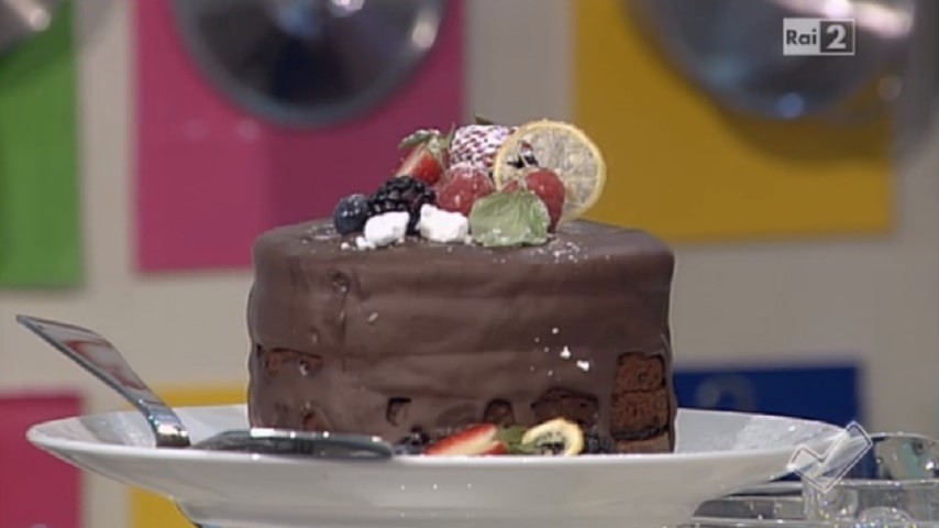 foto torta con confettura di bosco