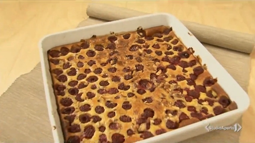 foto clafoutis cotto e mangiato