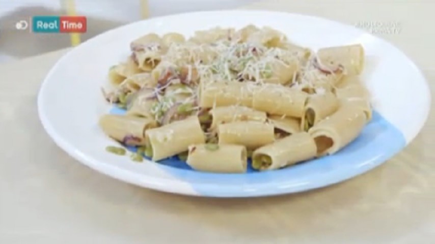 foto paccheri fave e pecorino