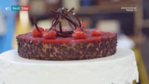 foto torta africana al cioccolato con gelatina di lamponi