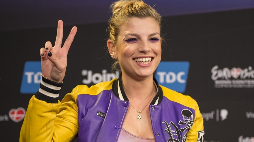 foto emma marrone smile