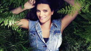 foto laura pausini simili