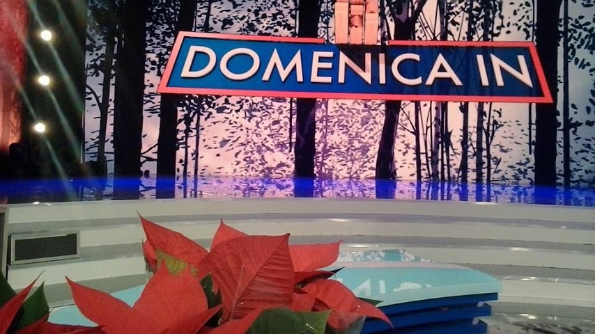 foto studio natale Domenica In