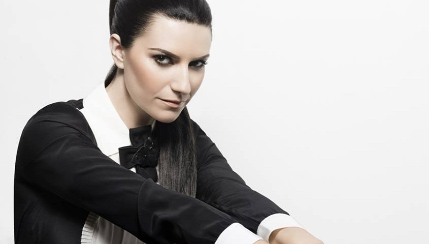 foto laura pausini simili shooting