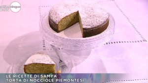 foto torta di nocciole piemontesi