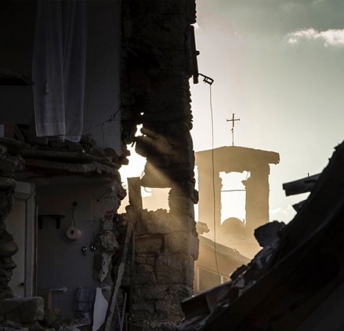 foto terremoto instagram Stefano De Martino