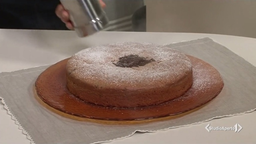 foto torta yogurt e mandorle