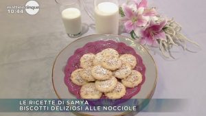 foto biscotti deliziosi alle nocciole