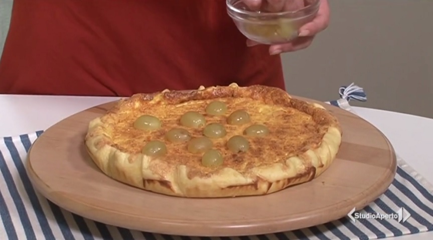 foto crostata grana e uva